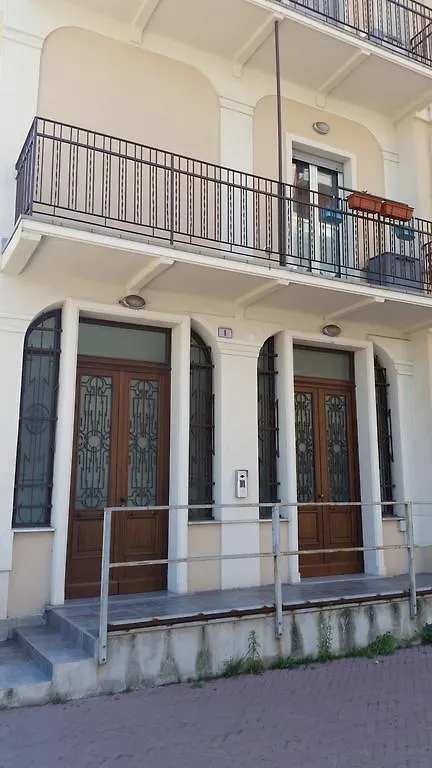 Villa Savonaamare